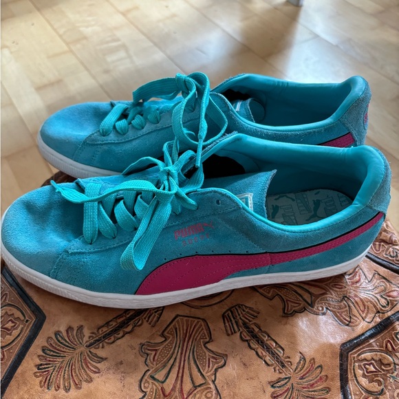 Mens suede Puma tennis shoes - Picture 2 of 6